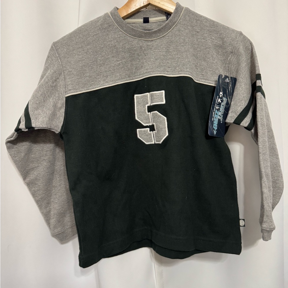 Point Zero Boy’s Gray and Green Crewneck Sweater with Number Size: M